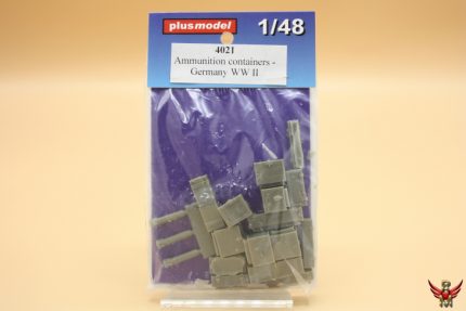 Plus Model 1/48 German Ammunition Containers WWII