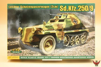 ACE 1/72 German Leichter Schützenpanzerwagen 2cm Sd Kfz 250/9