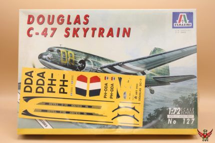 Italeri 1/72 Douglas C-47 Skytrain met DDA Decals
