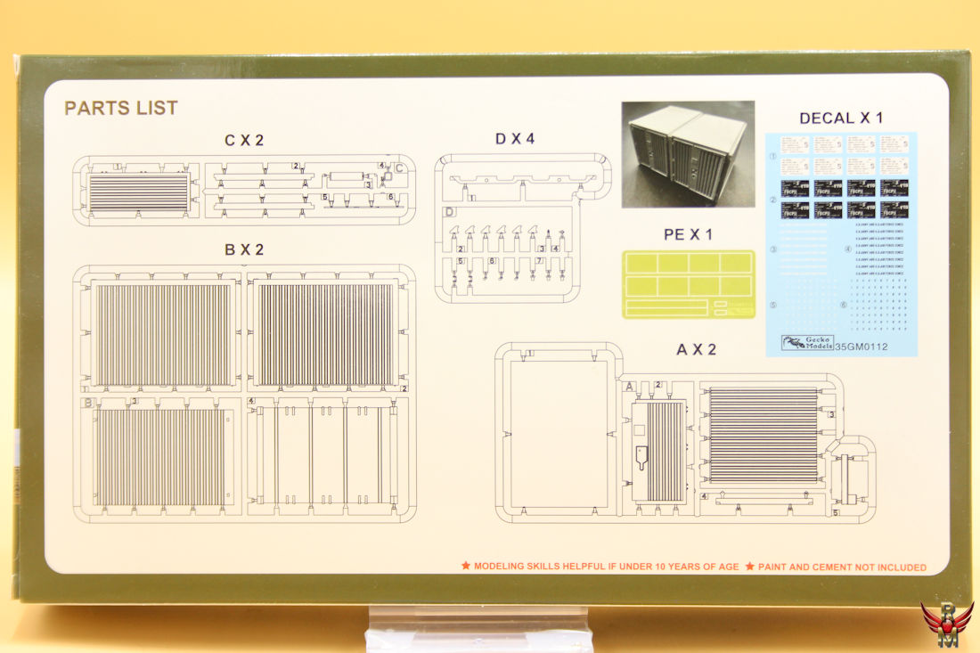 Gecko Models 1/35 US Military 8' Storage Container Set