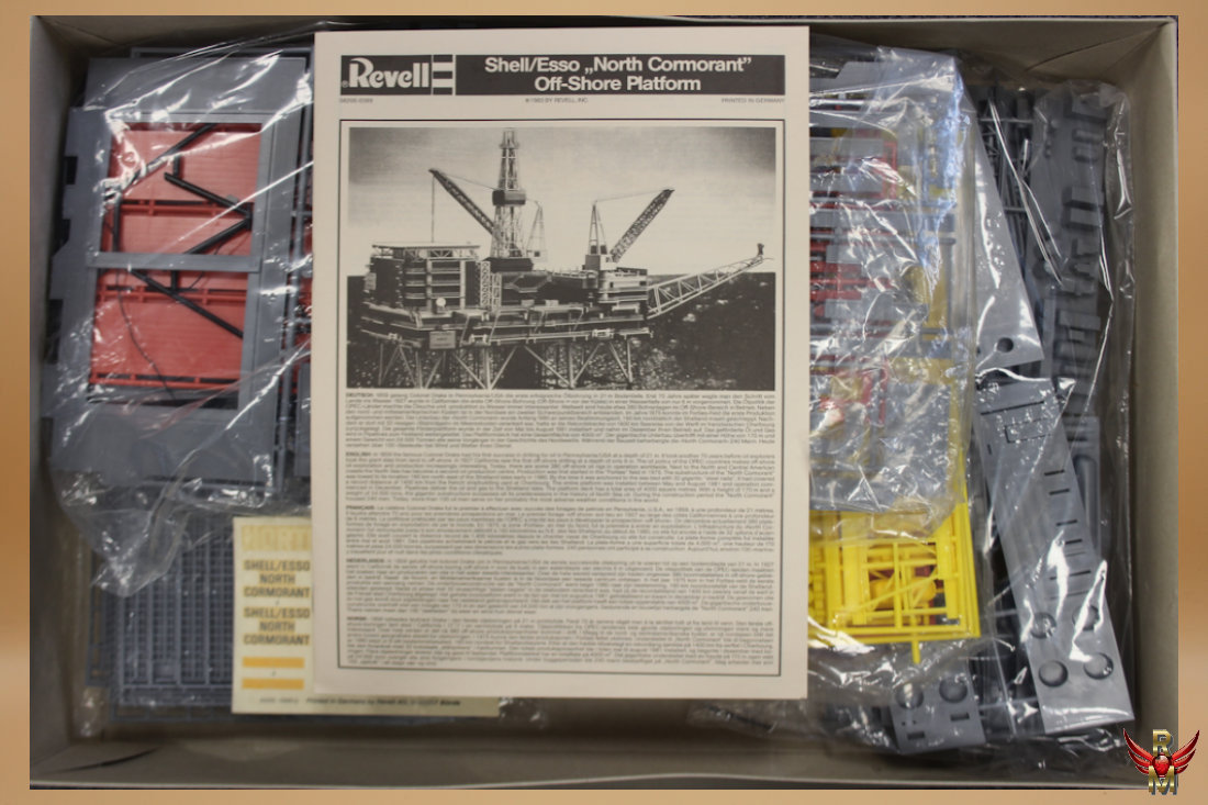 Revell 1/200 Shell/Esso North Cormorant Off-Shore Platform