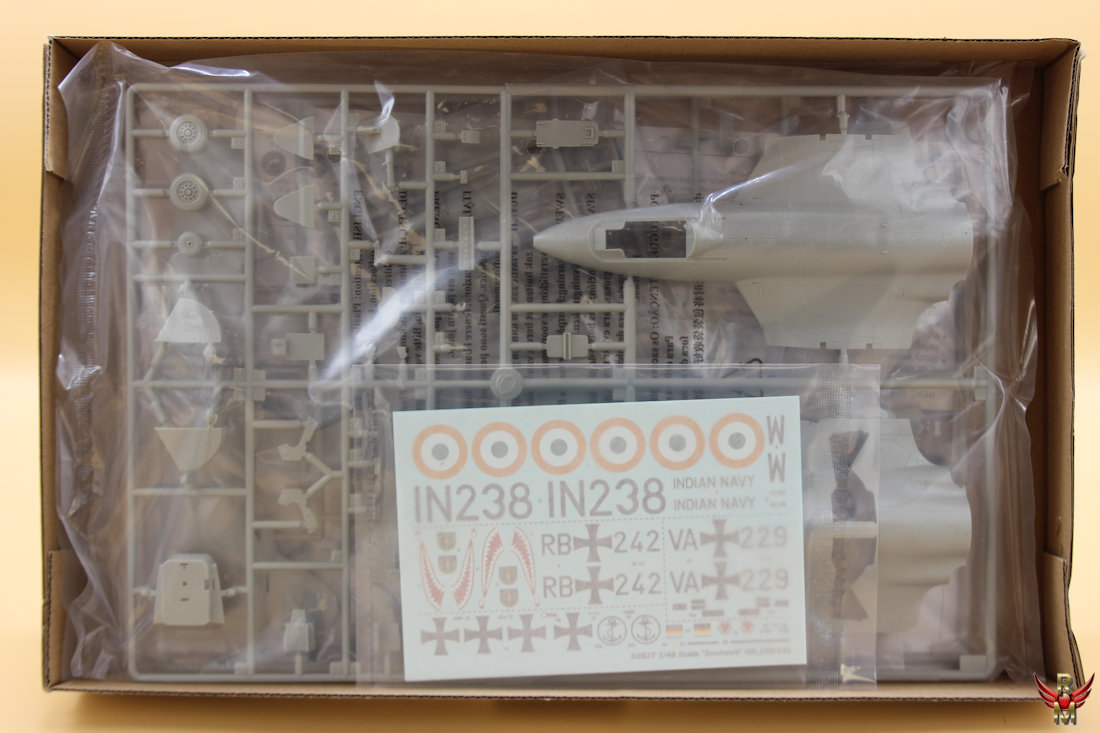 Trumpeter 1/48 Seahawk Mk 100/101