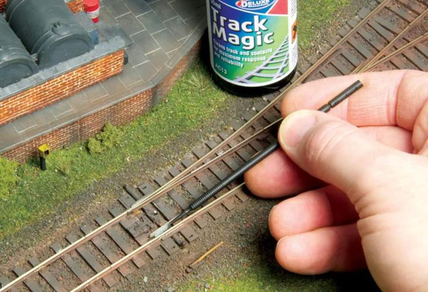 Deluxe Materials AC13 Track Magic